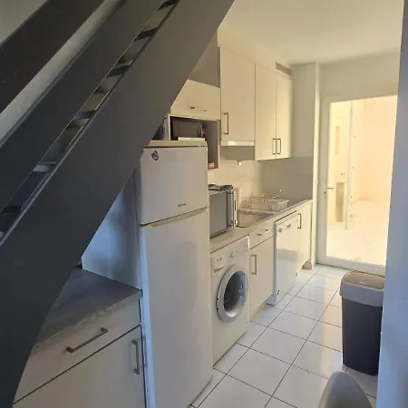 6 P Piscine Prive Vue Acces Direct Ferienhaus